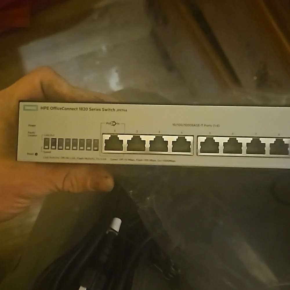HP J9979A#ABA HP 1820-8G SWITCH